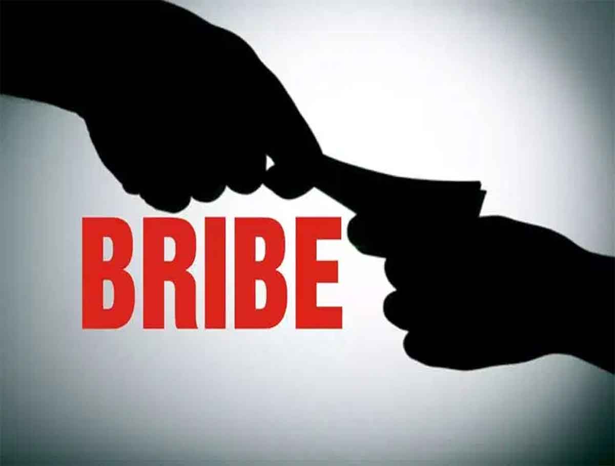 ACB Arrest SI And Home Guard For Accepting Bribe