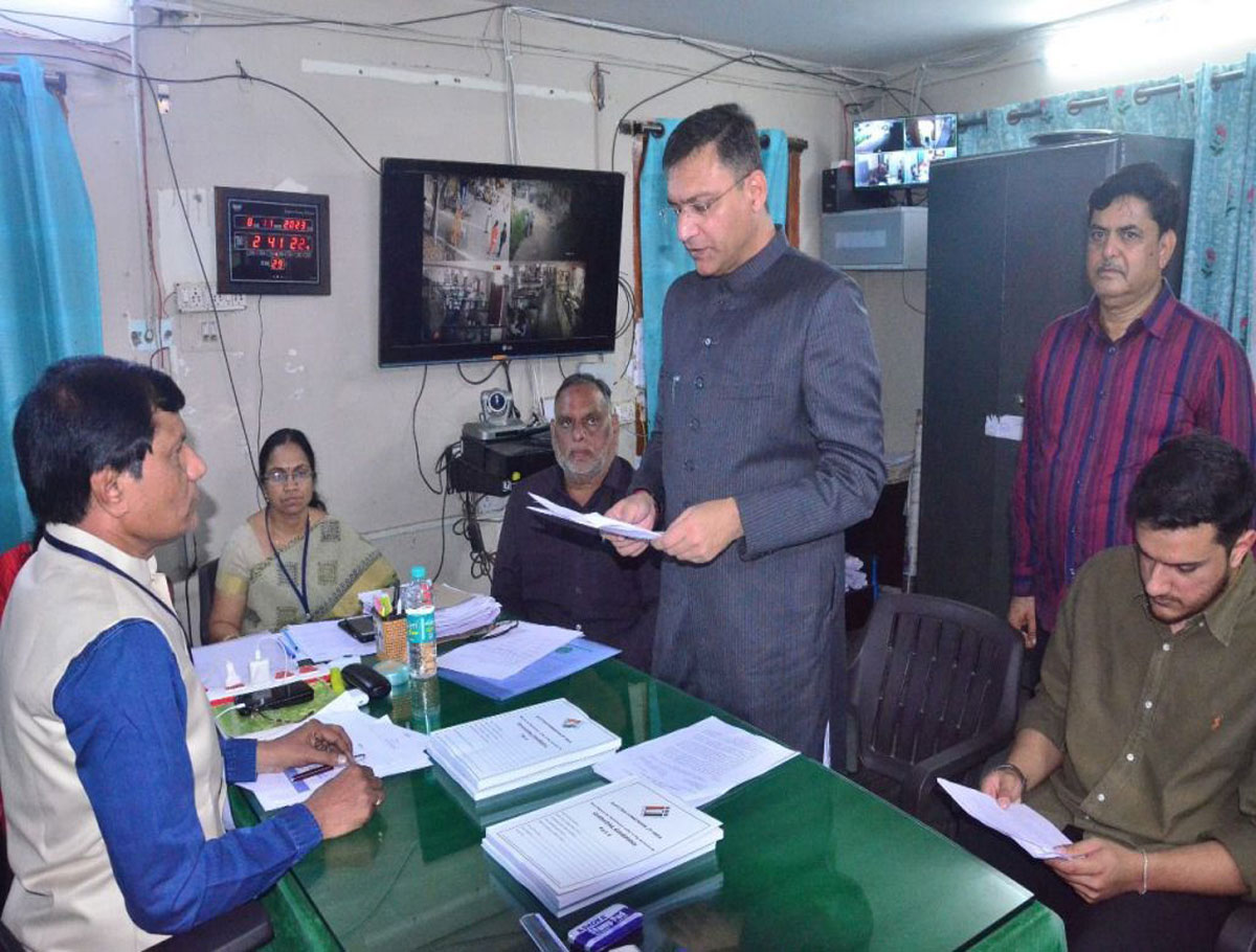 Akbaruddin Owaisi Filed Nomination At The Chandrayangutta Constituency 