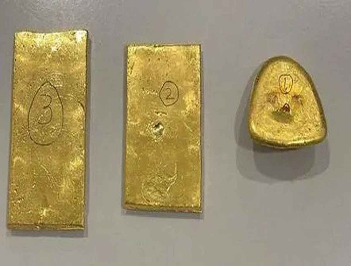 Gold Worth Rs. 61.21 Lakh Seized At RGIA 