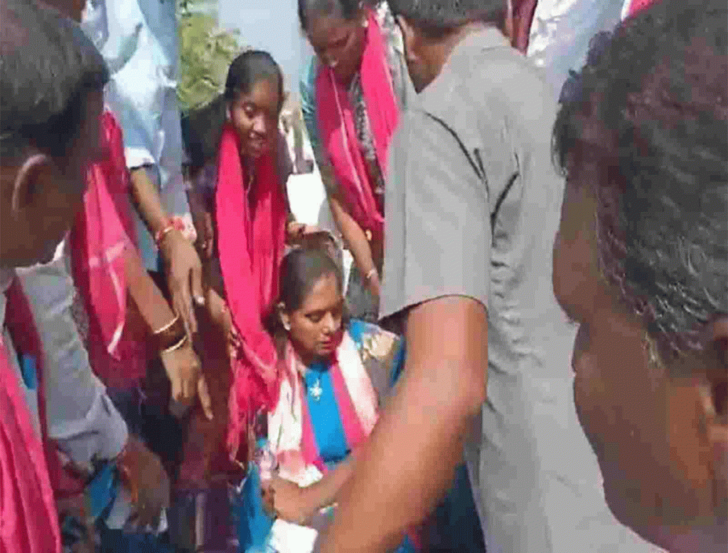 Kavitha Fell Ill Due To The Dehydration During Roadshow