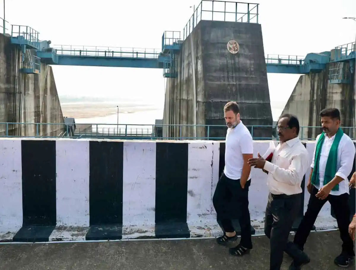 Rahul Gandhi Inspected The Damaged Medigadda Barrage: And Took Photos And Video