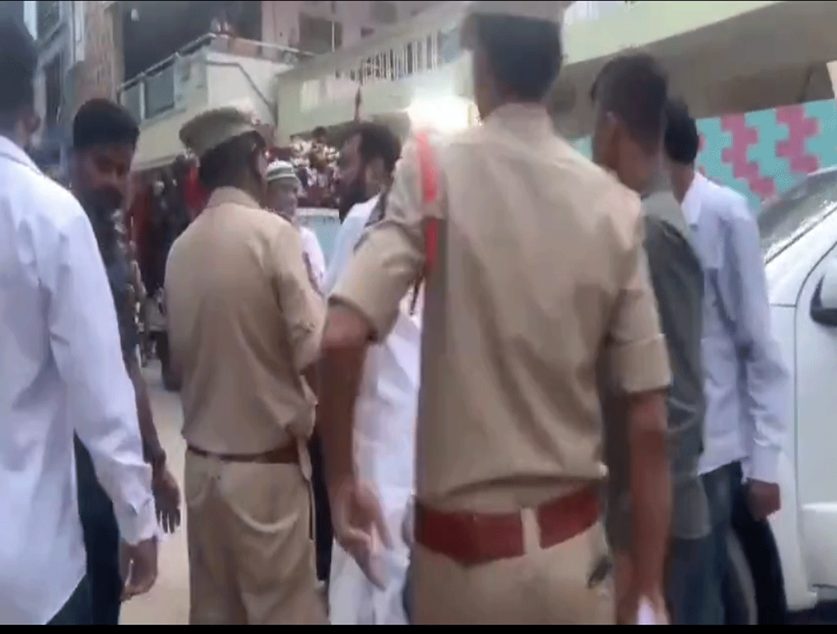 Tension At Langer Houz After Clash Between AIMIM And Congress