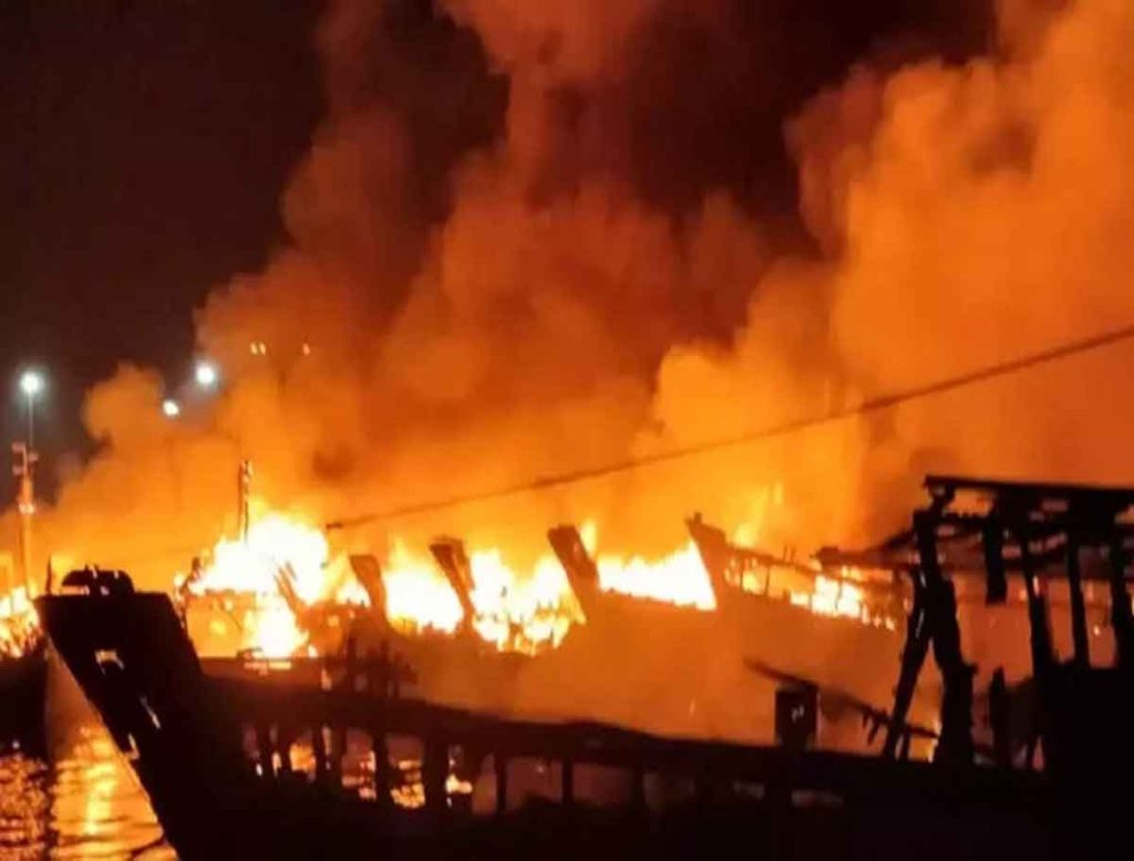 Massive Fire Broke Out In Visakhapatnam Fishing Harbor: More Than 40 Boats Burnt