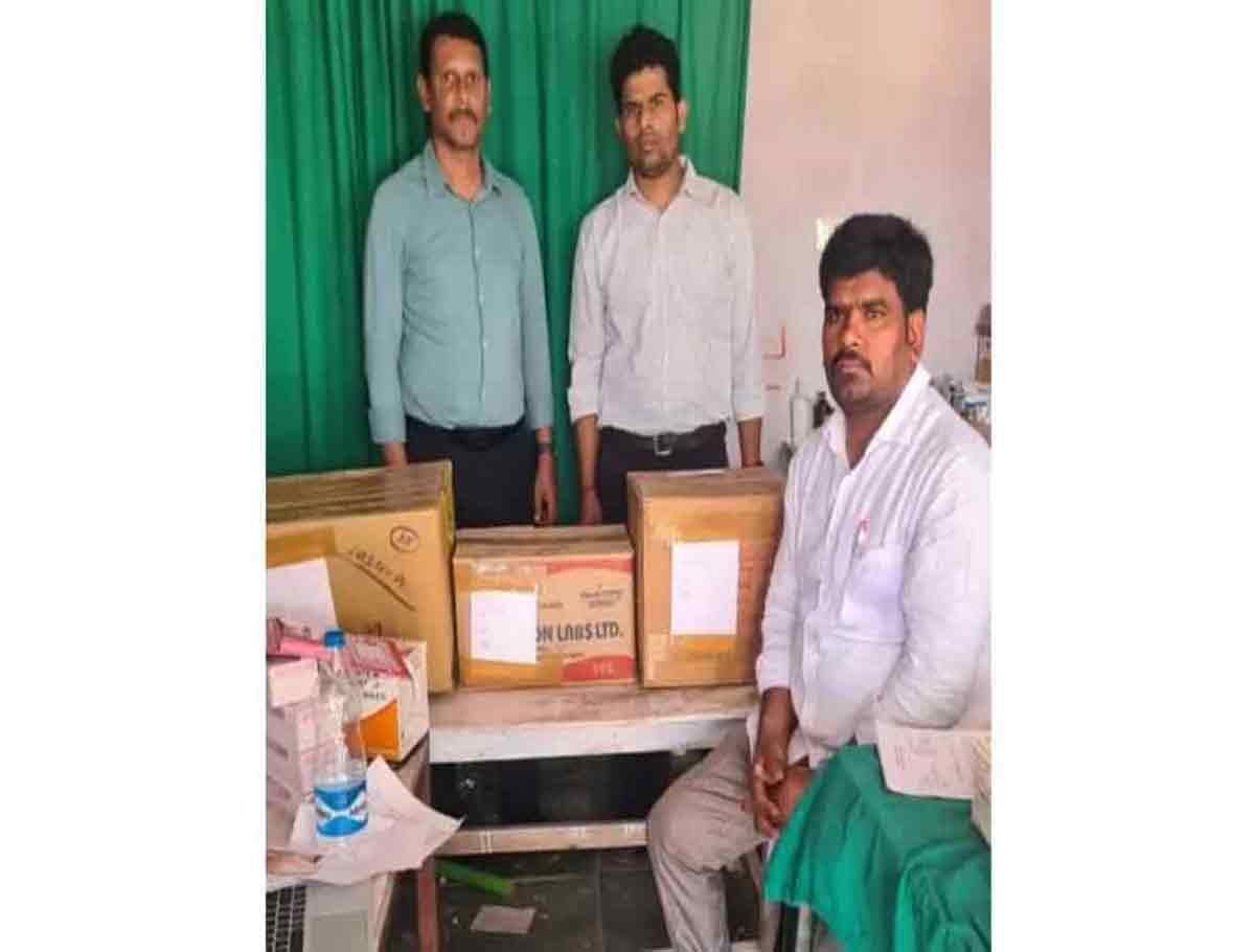Illegal Pharmacy In Falaknuma Raided: Seized Rs. 1.20 Lakh Medicines