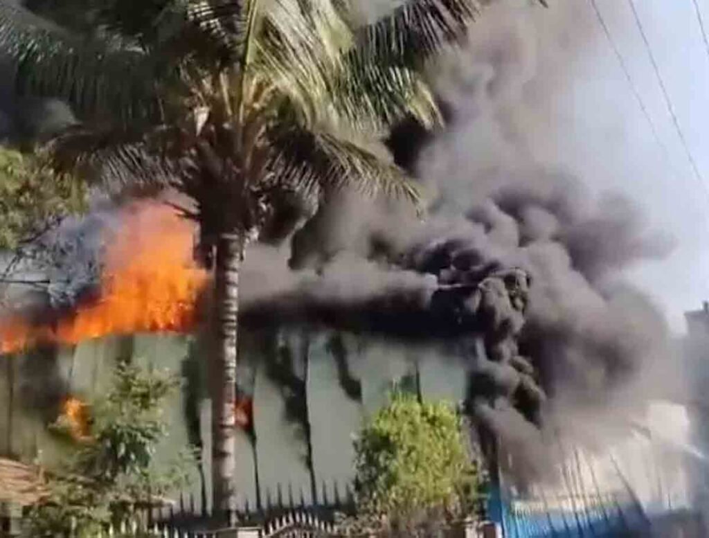 Fire Breaks Out In Decoration Warehouse In Hyderabad