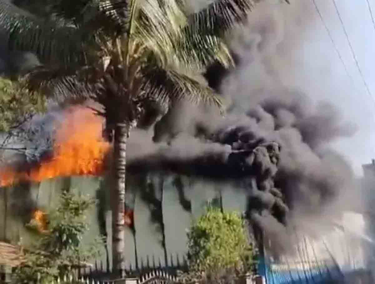 Fire Breaks Out In Decoration Warehouse In Hyderabad