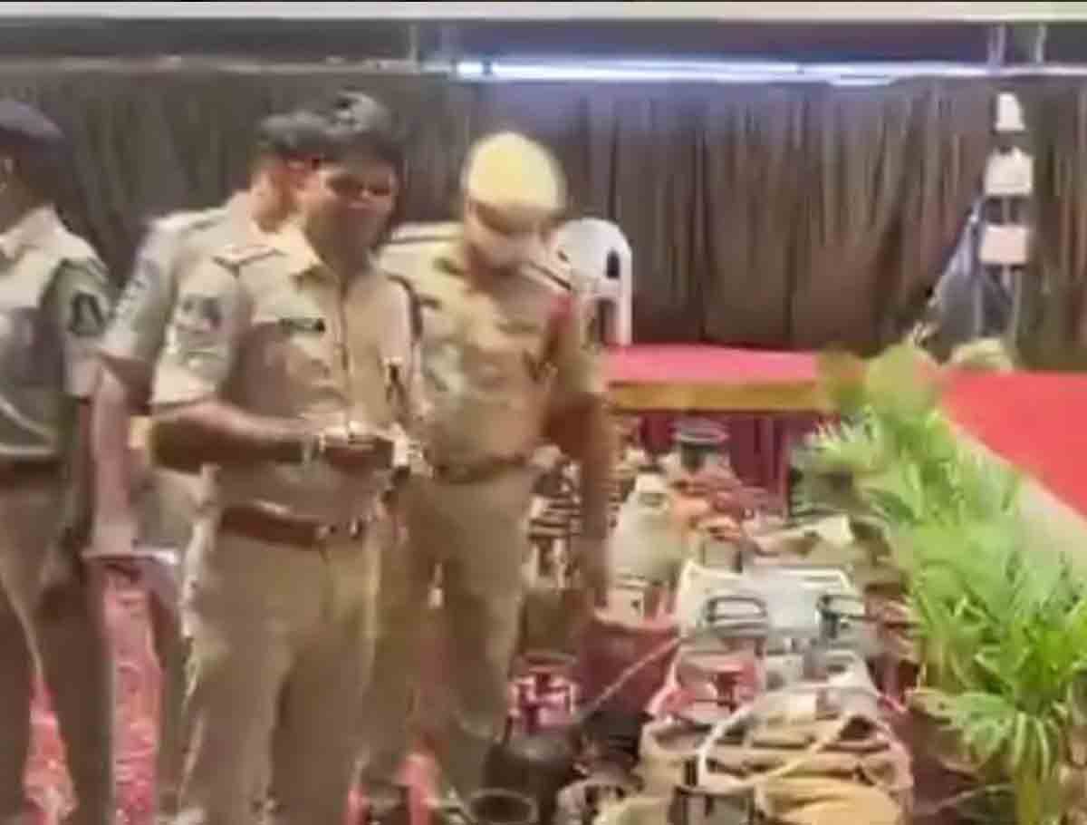 Police Conducted Cordon Search At Mangalhat, LPG And Vehicles Seized